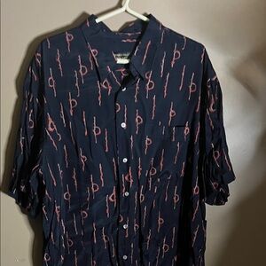 Patterned viscose short sleeve shirt pocket